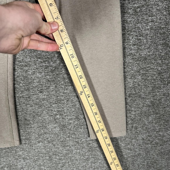 Beyond Yoga Leggings Womens Medium Beige High Rise Crop Yoga Pants Made USA - Picture 3 of 7